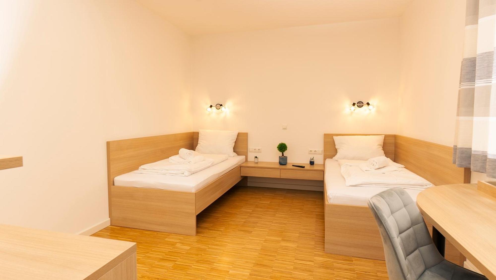 Henrys Sleeping Am Augsburger Eiskanal Экстерьер фото