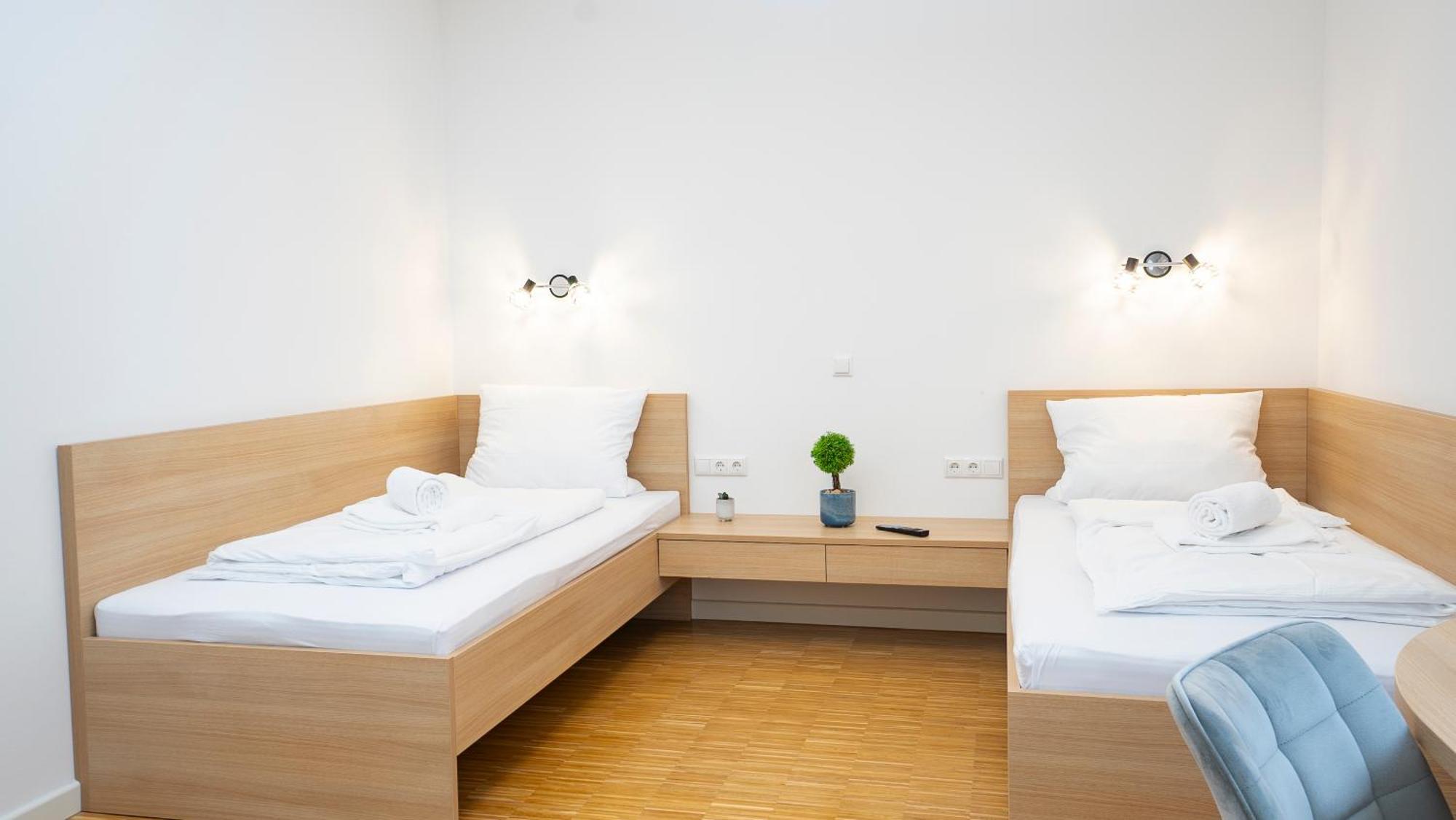 Henrys Sleeping Am Augsburger Eiskanal Экстерьер фото