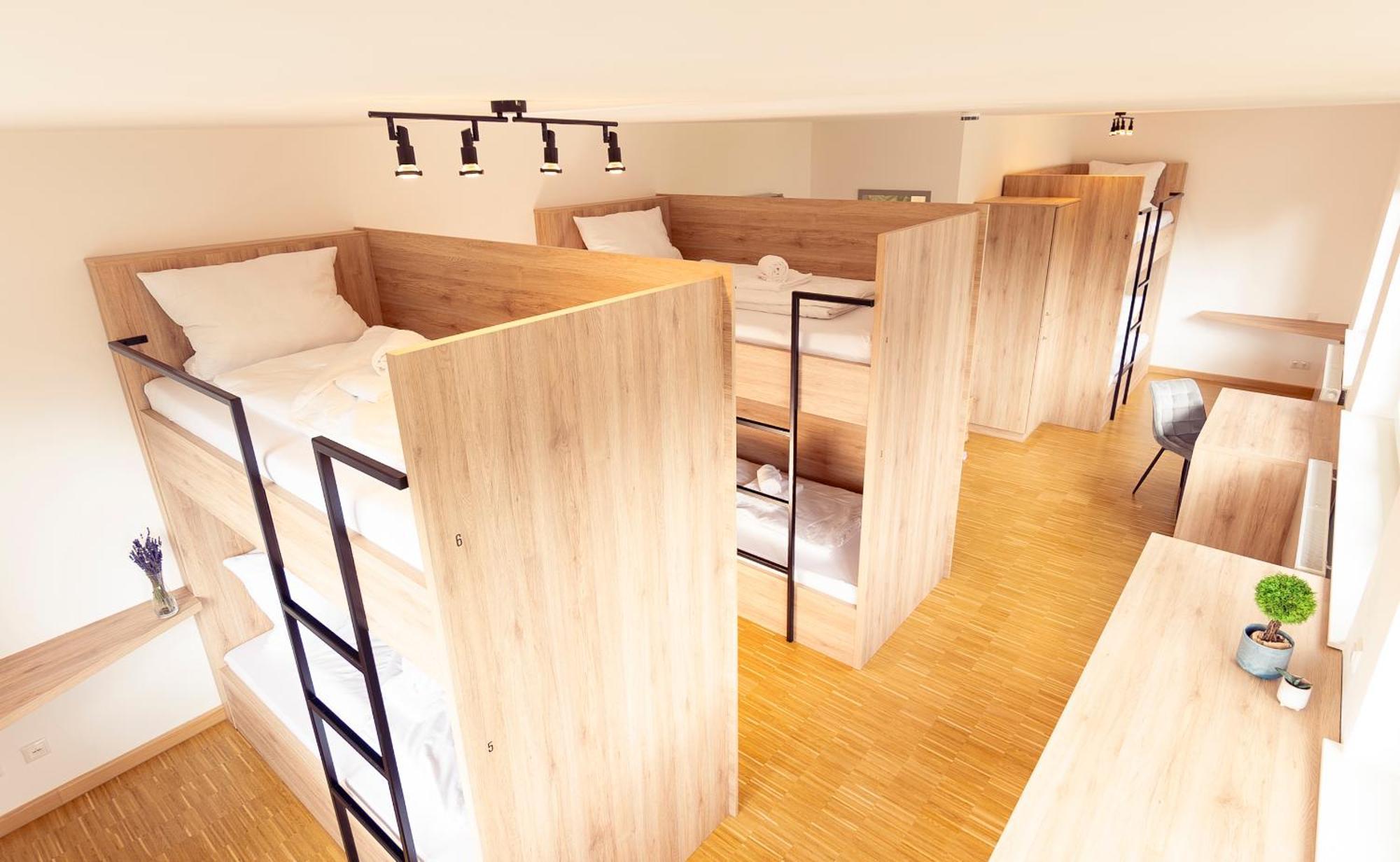 Henrys Sleeping Am Augsburger Eiskanal Экстерьер фото